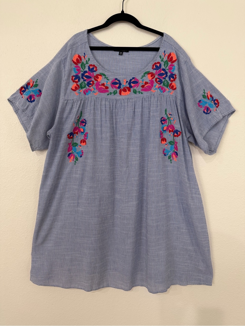 Light Blue Embroidered Floral Mini Dress 3X 100% cotton. D034
